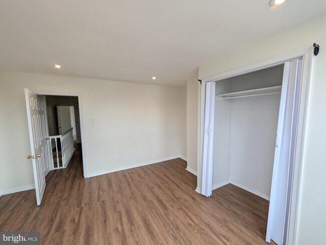 Building Photo - 5609 Walton Ave