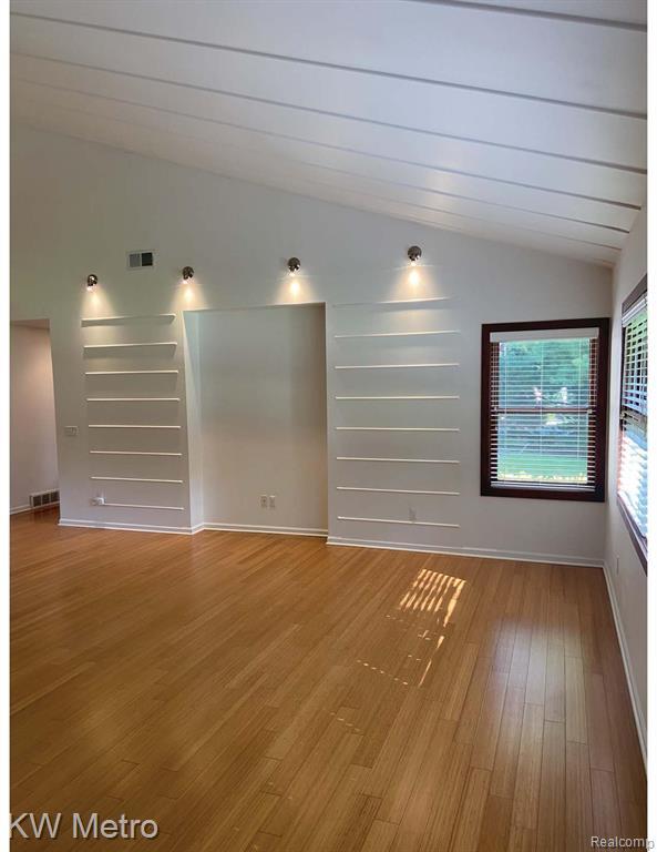 Building Photo - 561 Yorkton Ln