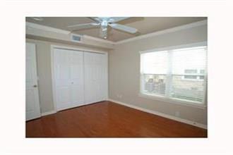 Building Photo - 3011 Speedway