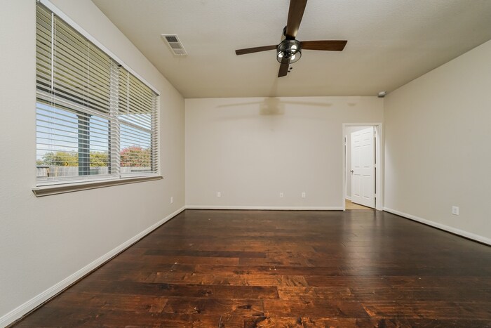 Building Photo - 3400 Spruce St