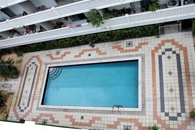 Building Photo - 1620 West Ave