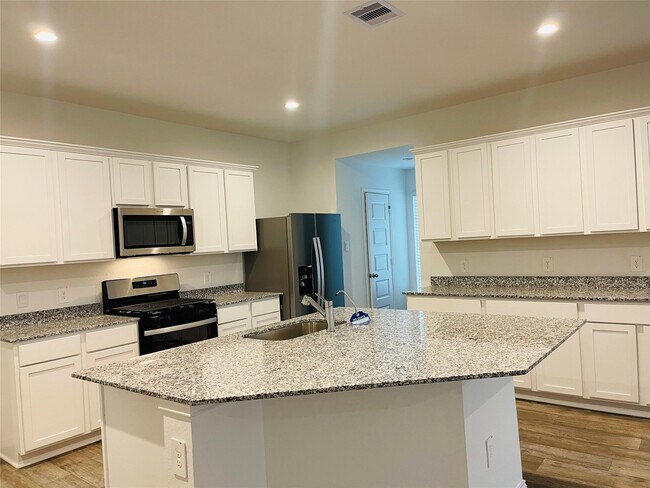 Building Photo - 7515 Audubon Russet Dr