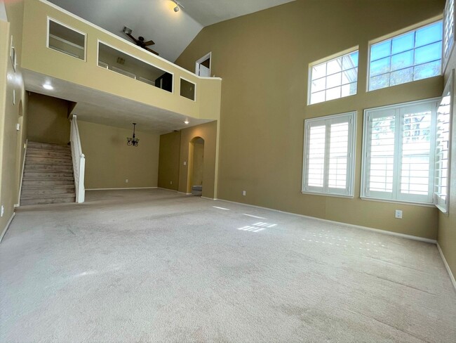 Building Photo - 8013 Coral Point Ave