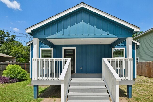 Building Photo - 7401 Anzac St