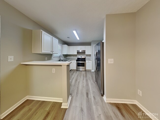 Building Photo - 105 Drury Ln