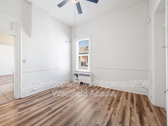 Building Photo - 256 N 500 W