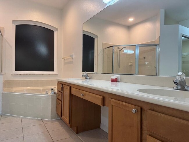 Building Photo - 2500 Trapside Ct
