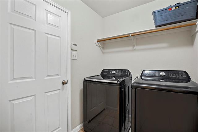 Building Photo - 121 Dodge City Ct