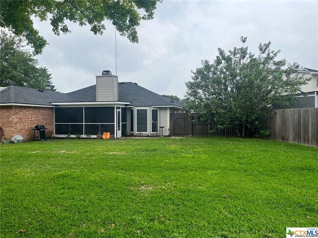 Building Photo - 103 Sunrise Ct