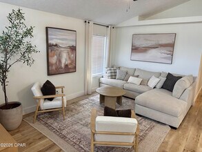 Building Photo - 113 Seagrass Wy