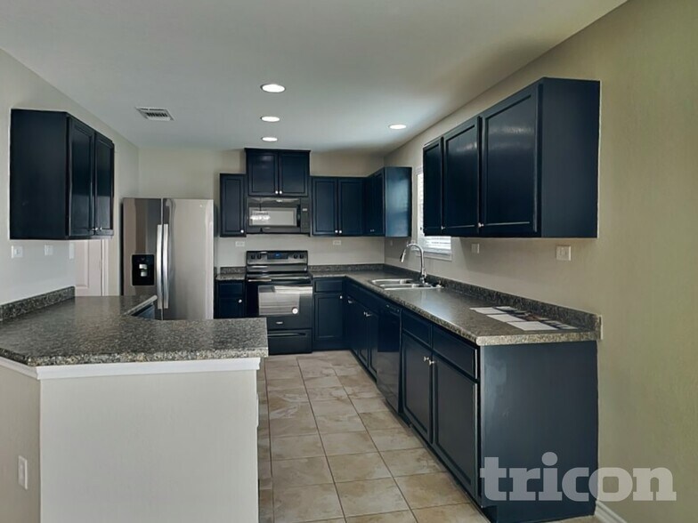 Building Photo - 2028 Brandywine Dr