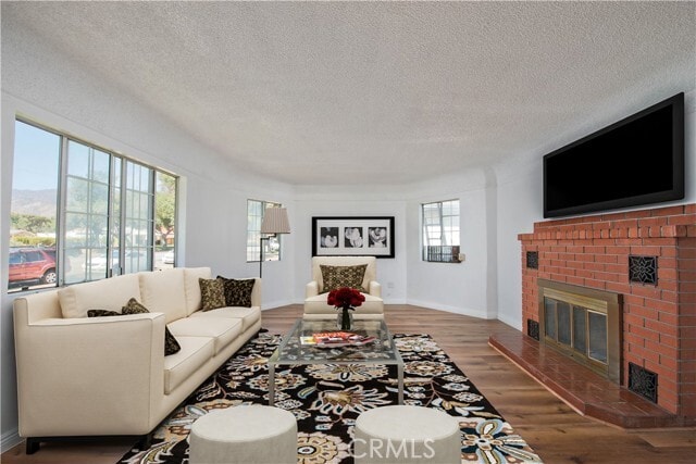 Building Photo - 1106 N San Gabriel Ave