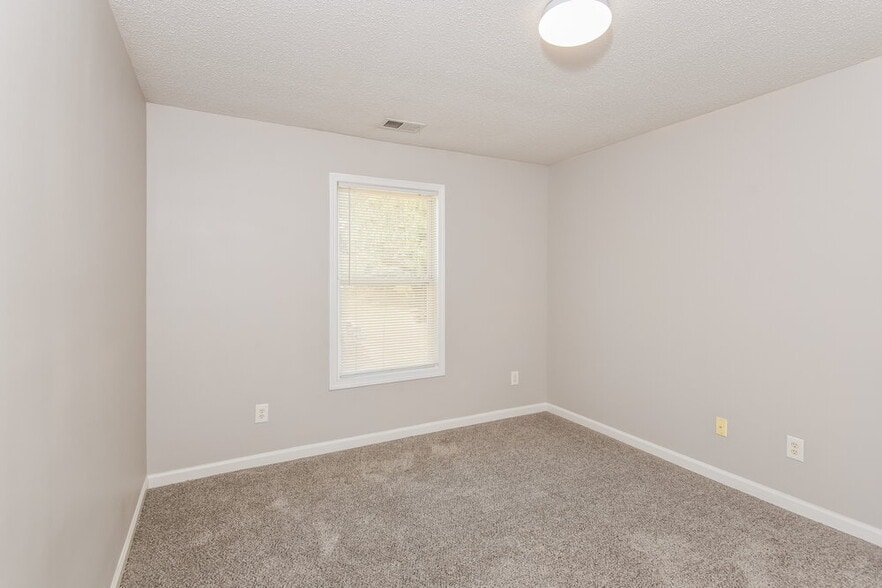 Building Photo - 108 Mount Comet Ct