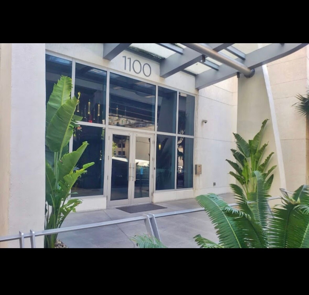 Building Photo - 1100 S Miami Ave