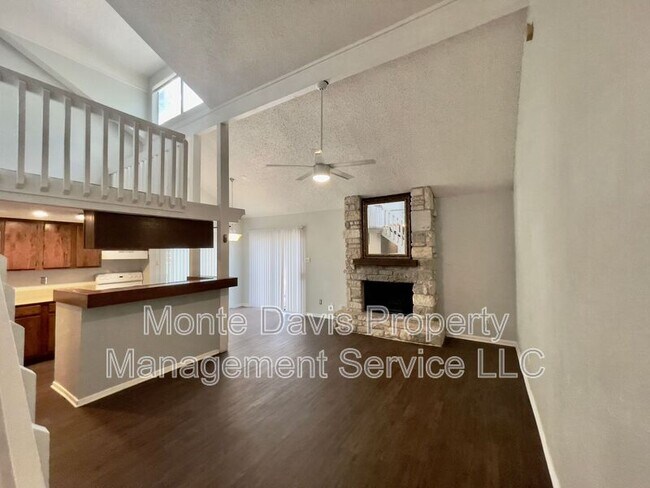 Building Photo - 1713 Cinnamon Path