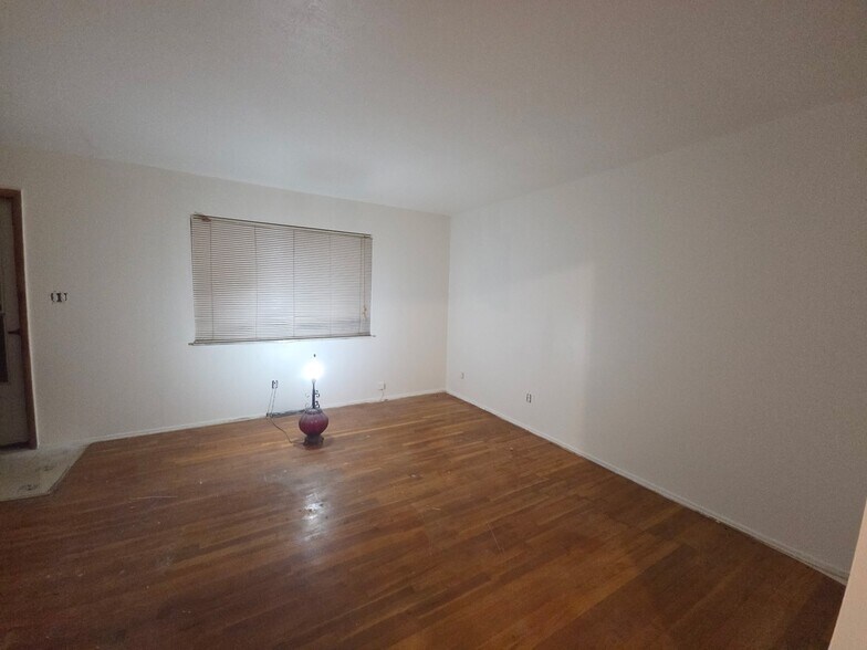 Building Photo - 1633 Garman Rd