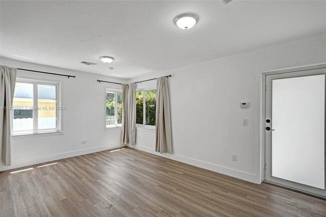 Building Photo - 655 85th St