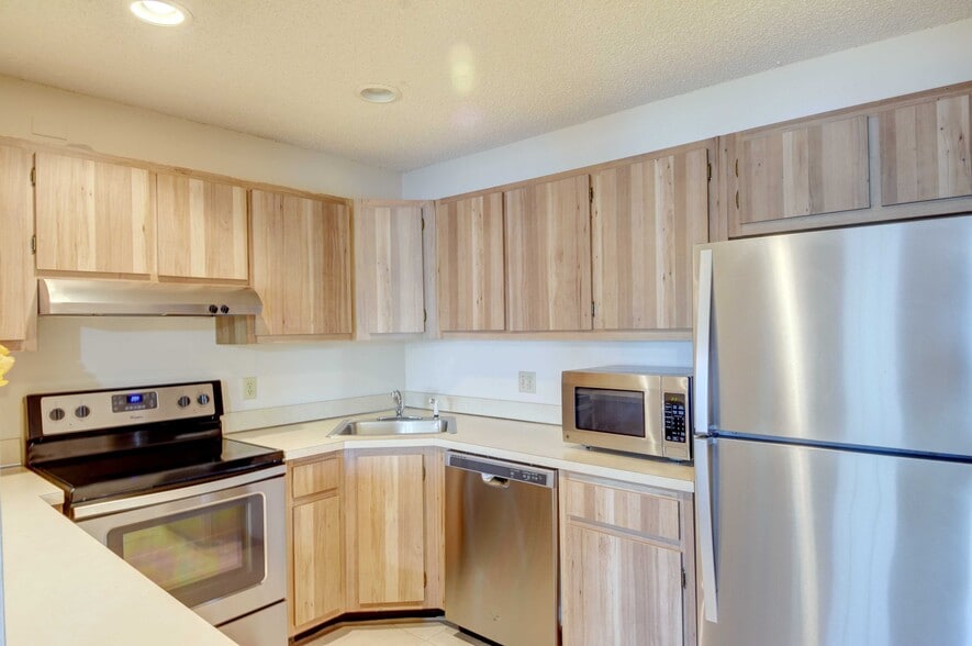 kitchen - 4850 Sable Pine Cir
