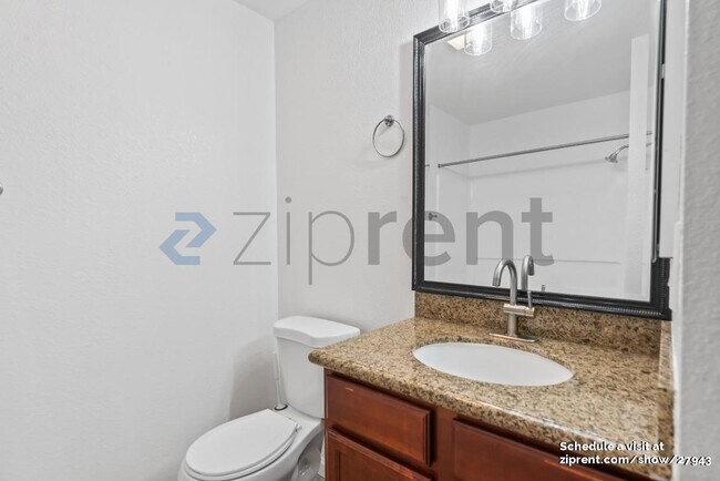 Building Photo - 866 Catkin Ct
