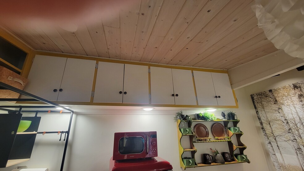 Building Photo - 4195 Hamilton St