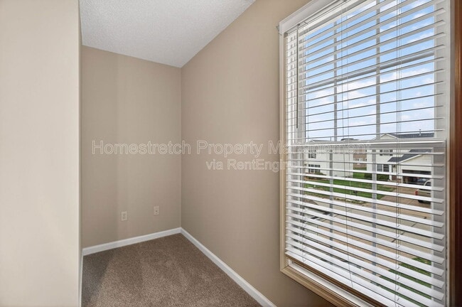 Building Photo - 54 Deer Grove Dr