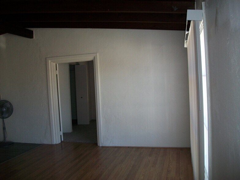 Building Photo - 3744 E 23rd St