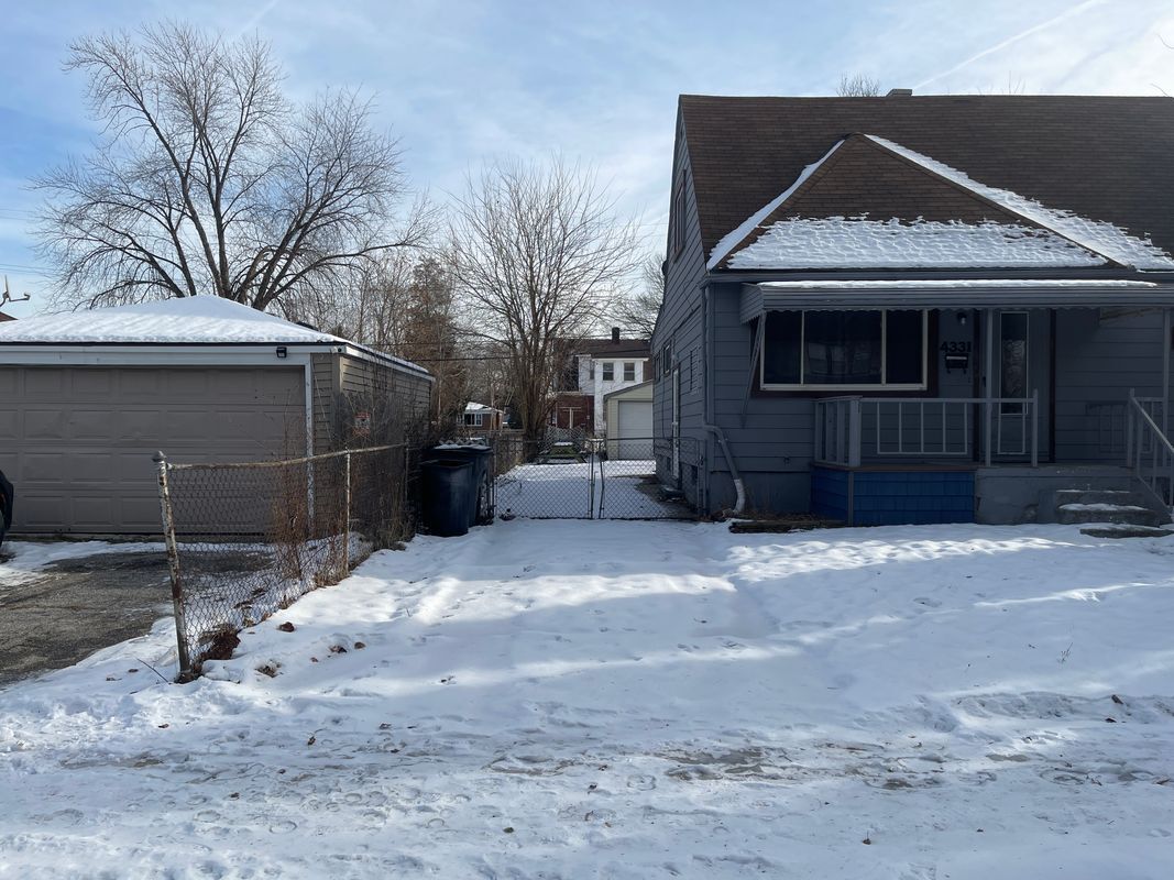 Building Photo - 4331 6th St