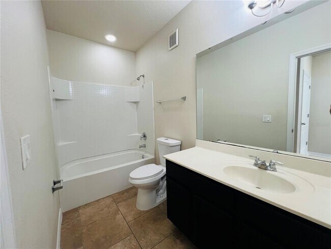 Building Photo - 6570 S Goldenrod Rd