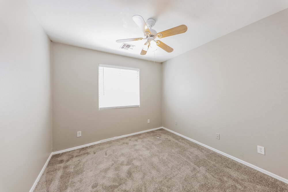 Building Photo - 2040 S 86th Ln
