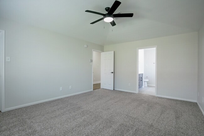 Building Photo - 3203 Wheatmeadow Ct