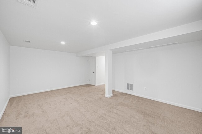 Building Photo - 17515 Sabrina Terrace