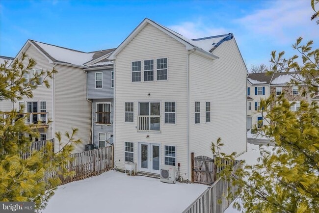 Building Photo - 36 Bruce Dr