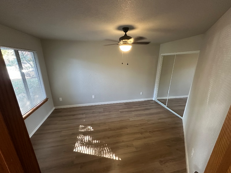 Building Photo - 1917 Trumpet Dr