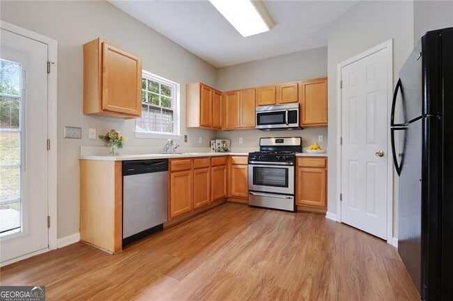 Building Photo - 3705 Hutchinson Trace Dr