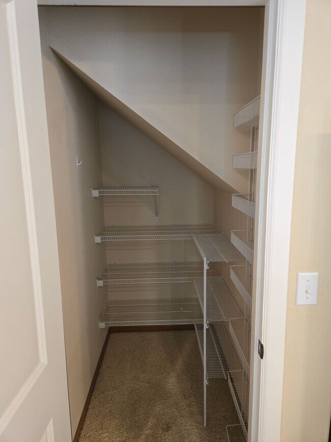 Building Photo - STATUS: HOLD- |R16| $2450