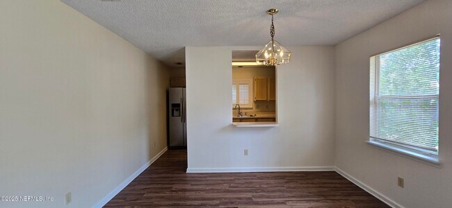 Building Photo - 7879 Georgia Jack Dr N