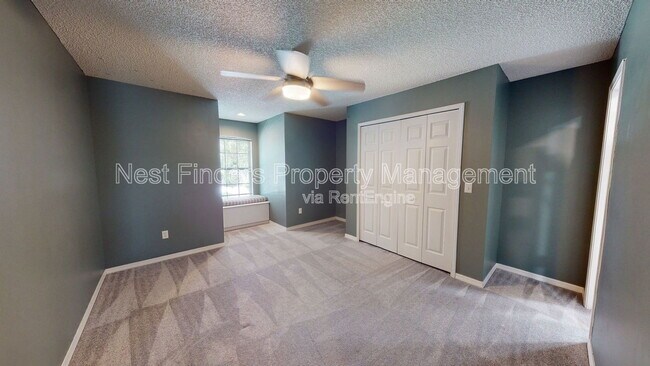 Building Photo - 11881 Honey Locust Dr