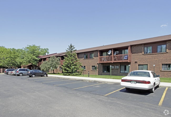 Building Photo - Ukrainian Village