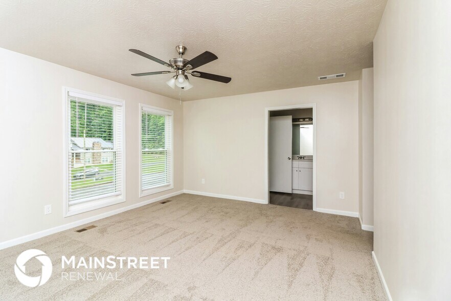 Building Photo - 517 Benson Hurst Dr SW