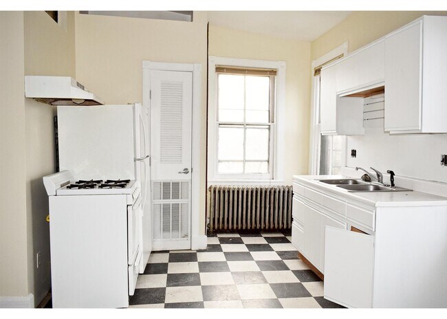 Building Photo - 2215-2217-2219 Ohio Avenue