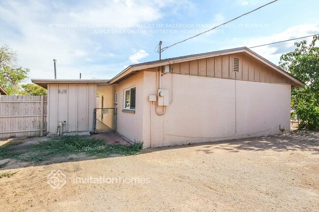 Building Photo - 12956 W Desert Ln