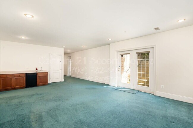 Building Photo - 8401 Tysons Trace Ct