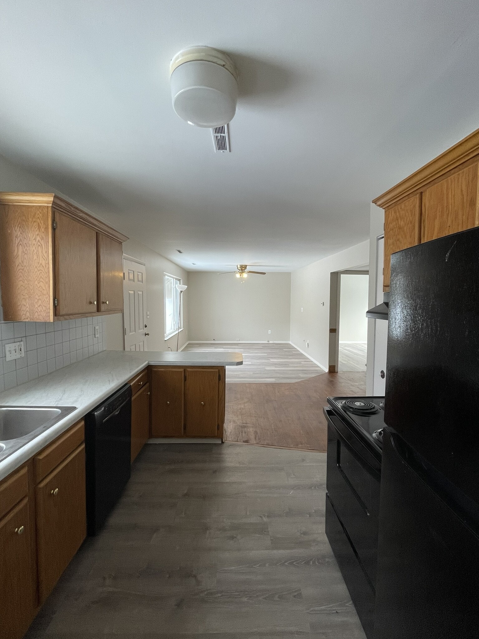 Building Photo - 1562 Mac Dr