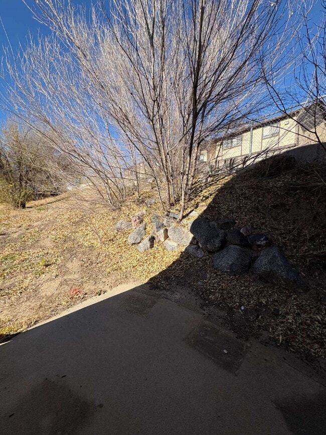 Building Photo - 2 bedroom townhouse - Yuma