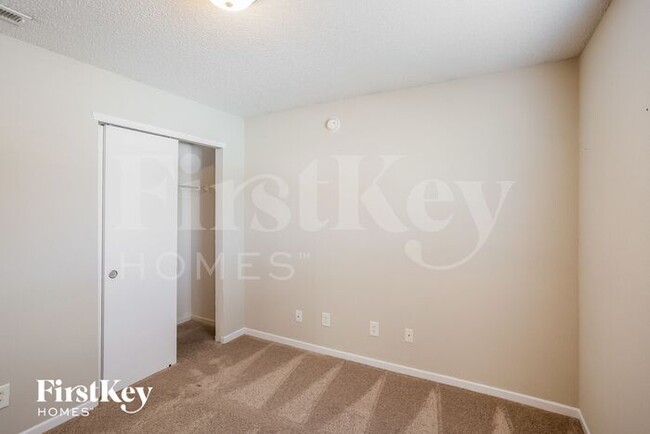 Building Photo - 12121 Belfry Dr