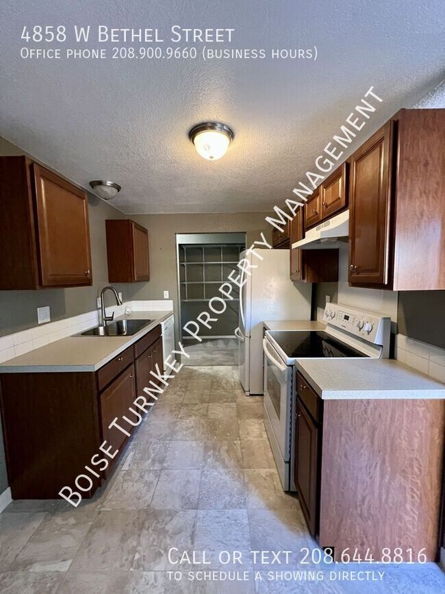 Building Photo - 4858 W Bethel St
