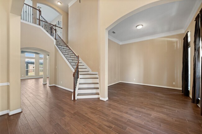 Building Photo - 23010 Prairie Lake court