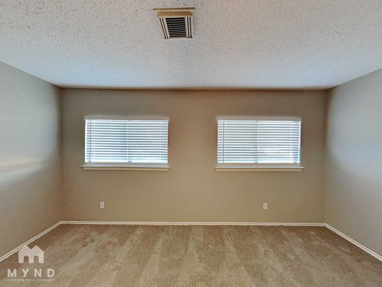 Building Photo - 9703 Cameron Creek