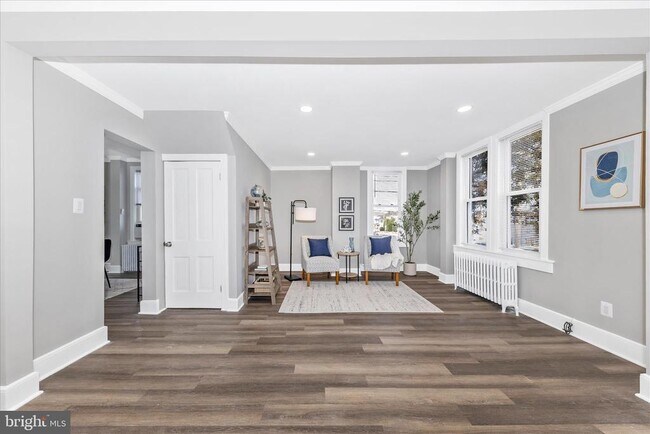 Building Photo - 2905 Goodwood Rd