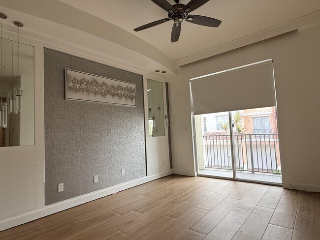 Building Photo - 10440 SW Stephanie Way